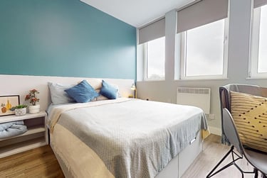 iQ Newtown House Student Halls, Maid Marian Way, City Centre, Nottingham, NG1 6GG - Image 1